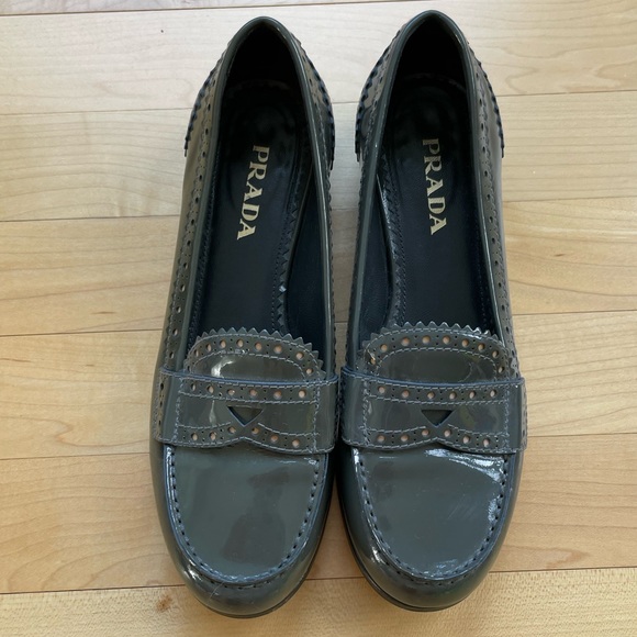 PRADA LOAFERS! Comes with dust bag. - Picture 2 of 15